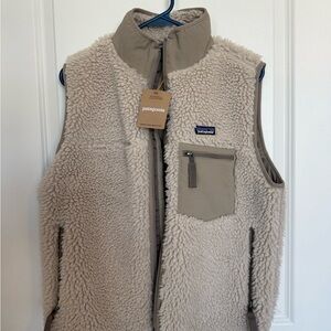 Patagonia Women’s Classic Retro X Fleece Vest / Natural , Small